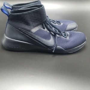 NWOT Nike Air Zoom Strong Amp 2